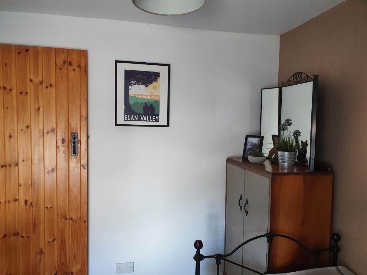 Wales' Highest Village - The Chartist Cottage - Trefil Tredegar Exteriér fotografie